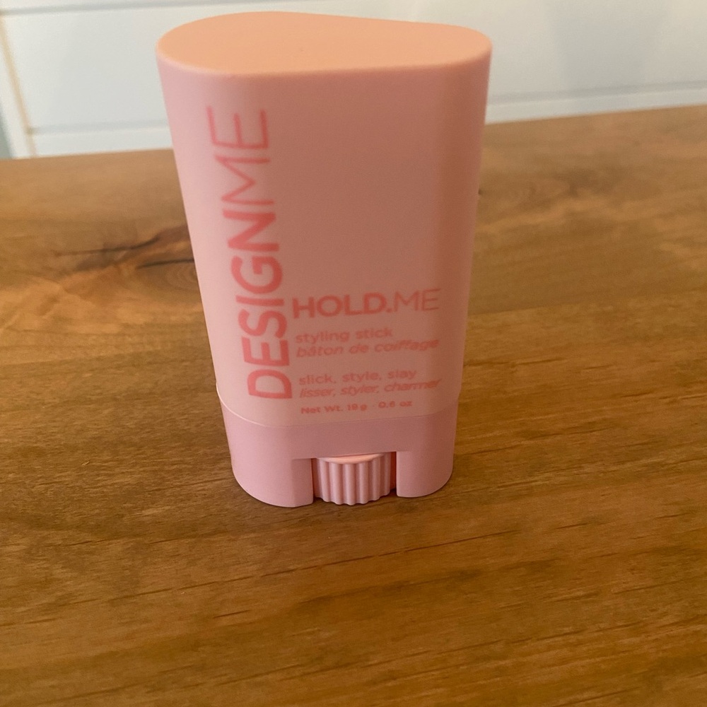 Design.Me Hold.Me Pink Styling Stick
